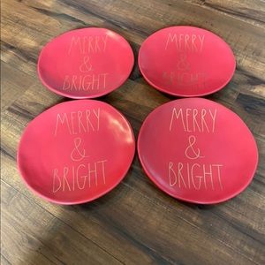 Rae dunn 4 red merry & bright dinner plates
